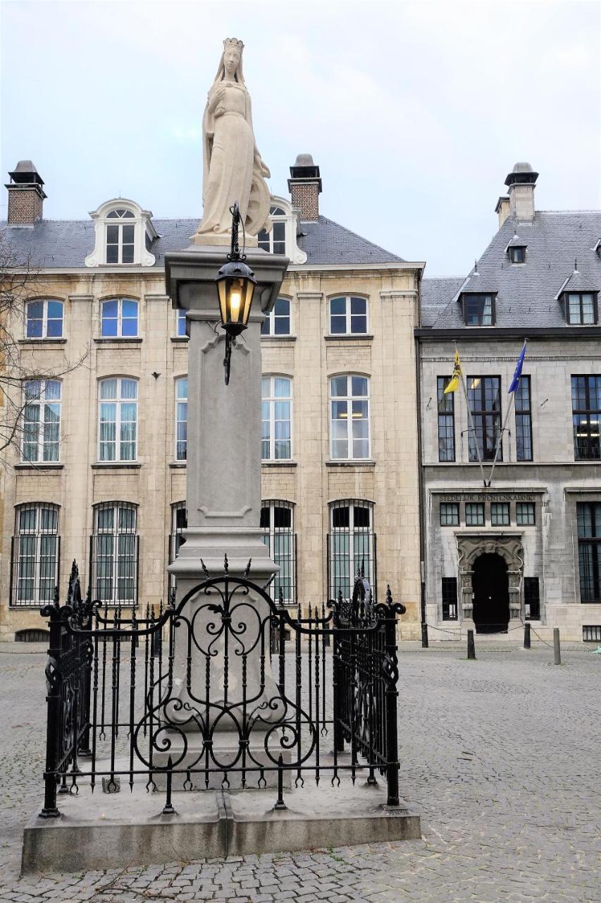The Roof - Rooftop Appt In Historical Center Antwerpen Bagian luar foto